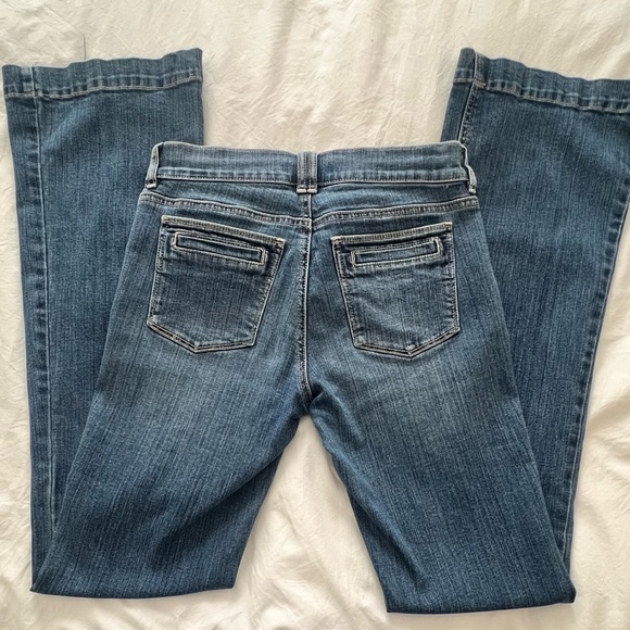 White House Black Market size 2R  Flare Denim Jeans - Picture 3 of 9